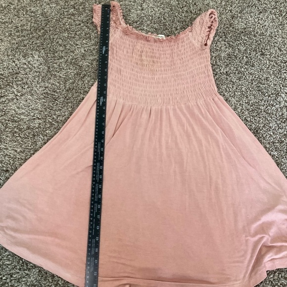 Andree by Unit Smocked Midi Dress Size Small Coral Pink - Picture 10 of 11